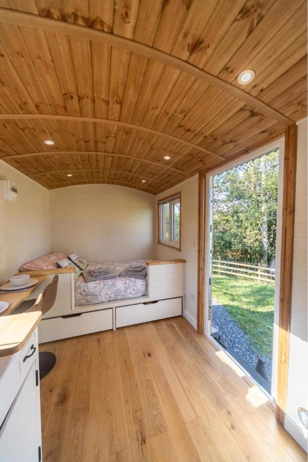 Hotel Berllan Y Bugail Shepherds Hut Llanwrda Exteriér fotografie